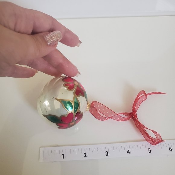 Vintage Hand painted glass Ornament - Picture 7 of 7